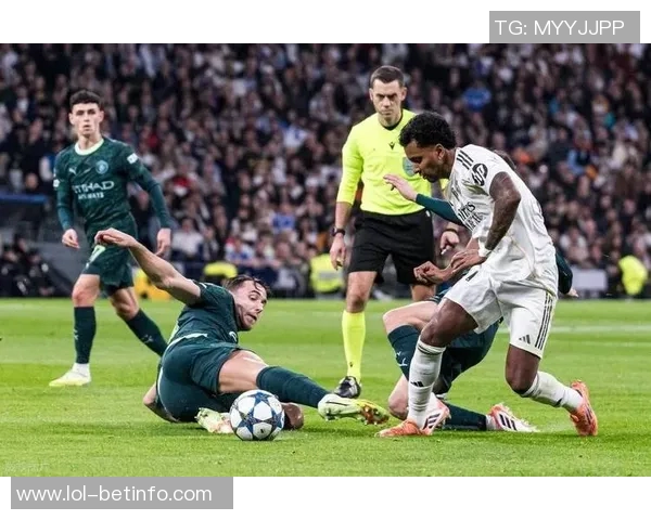 皇马绝杀曼城友谊赛惊心动魄四三逆转全场沸腾赛后深度解析