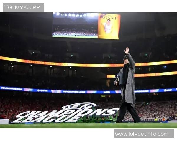 英超精彩对决那不勒斯大胜里昂逆转瞬间引发全场热烈反响