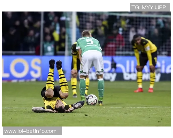 德甲激战巴萨与多特蒙德战成平局绝杀瞬间点燃全场激情